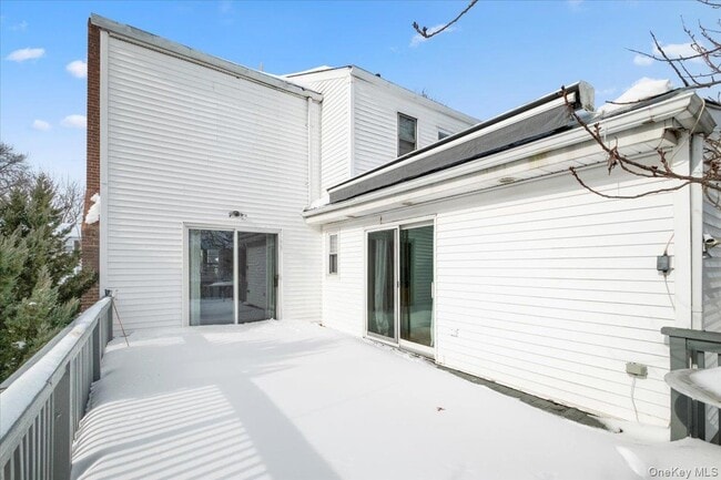 Building Photo - 48 Madison Rd