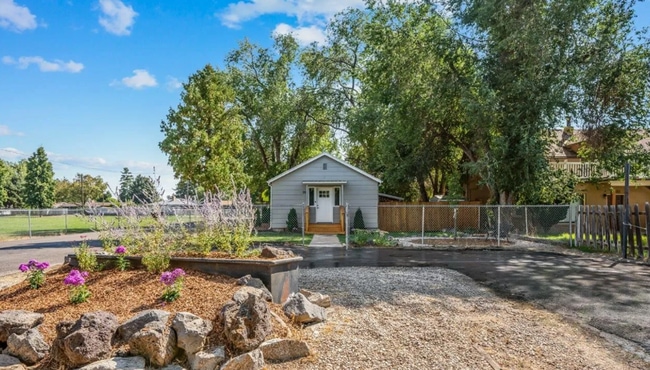 Building Photo - Charming Craftsman-Style Home in Boise 83704 – Move-In Ready!