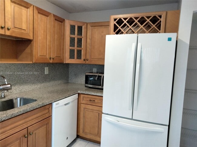 Building Photo - 10520 SW 153rd Ct