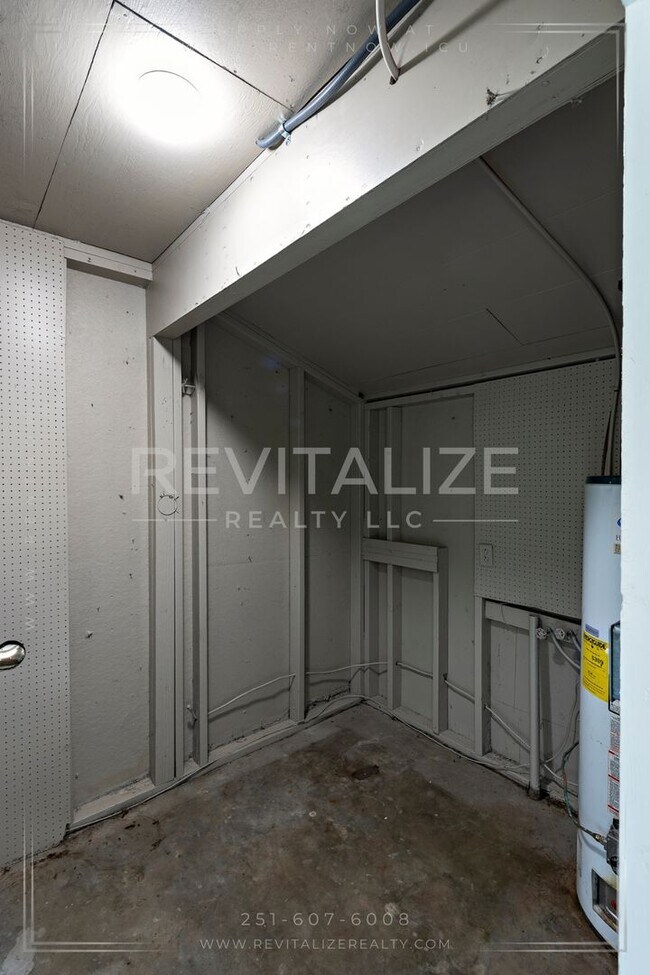 Building Photo - Cozy, Updated 3-Bedroom Home with a Shady Yard!