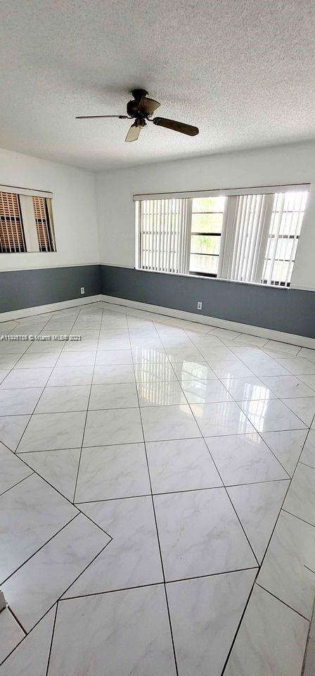 Building Photo - 6991 NW 20th Ct