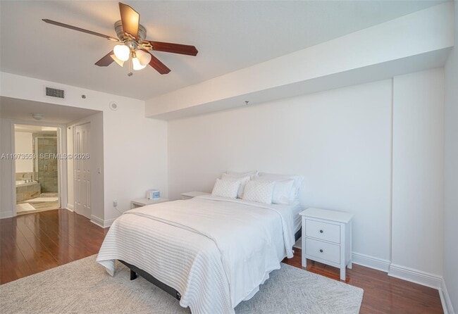 Building Photo - 2641 N Flamingo Rd