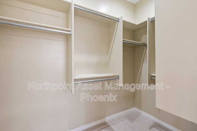 Building Photo - 7105 E Sleepy Owl Way