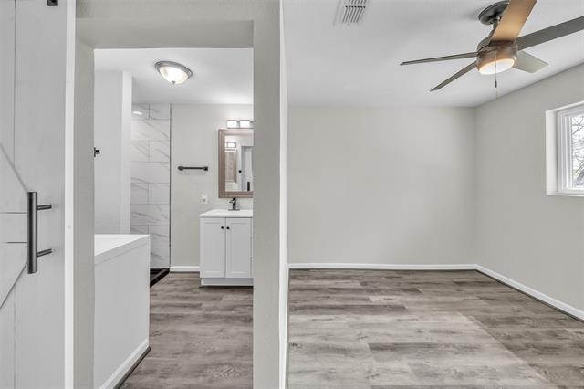 Building Photo - 600 N Mill St