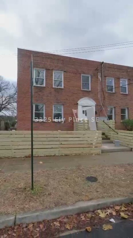 Building Photo - Ely Place