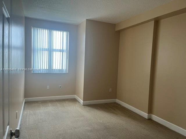 Building Photo - 50 Menores Ave