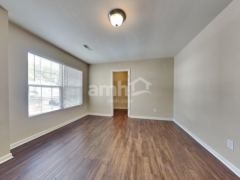 Building Photo - 123 Brookhaven Rd