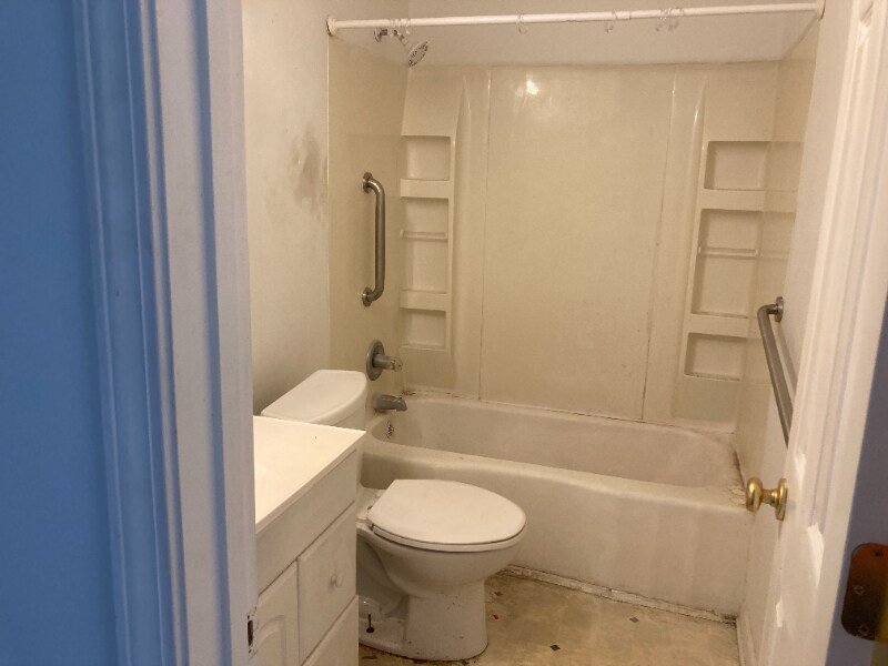 Building Photo - 2020 Plum St