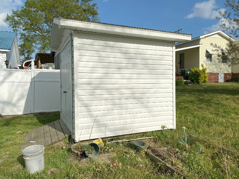 Building Photo - 109 E I St