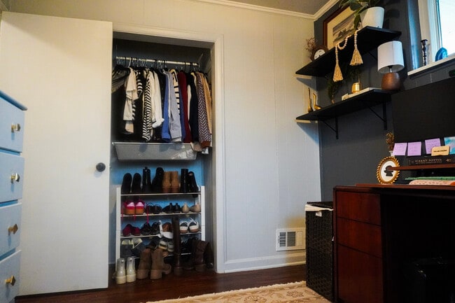 Building Photo - 10 Powhatton Dr