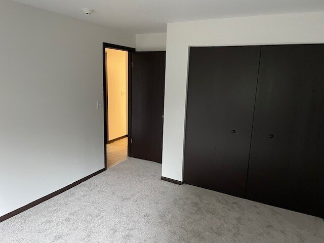 Building Photo - 7730 Wildwood Ct