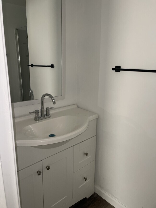 Building Photo - 2705 Lantern Walk SE