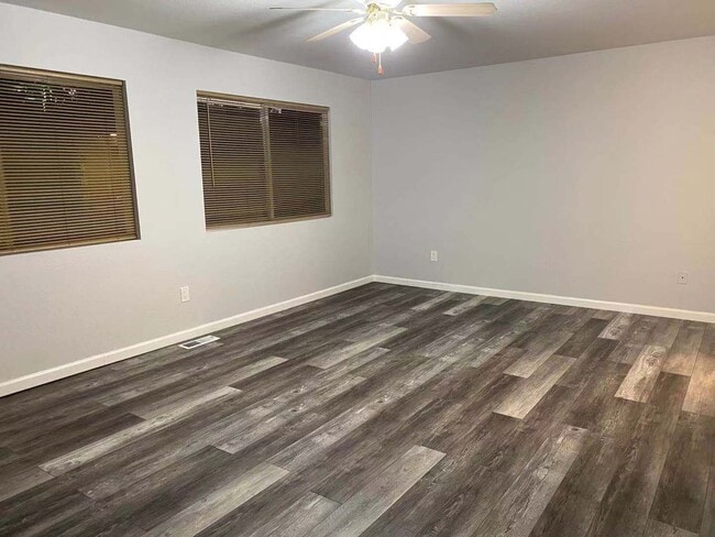 Building Photo - CLICK "REQUEST A TOUR" NOW!