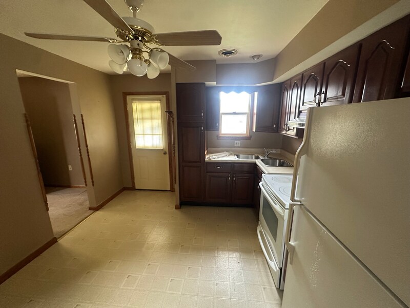 Building Photo - 7349 Waldman Ave