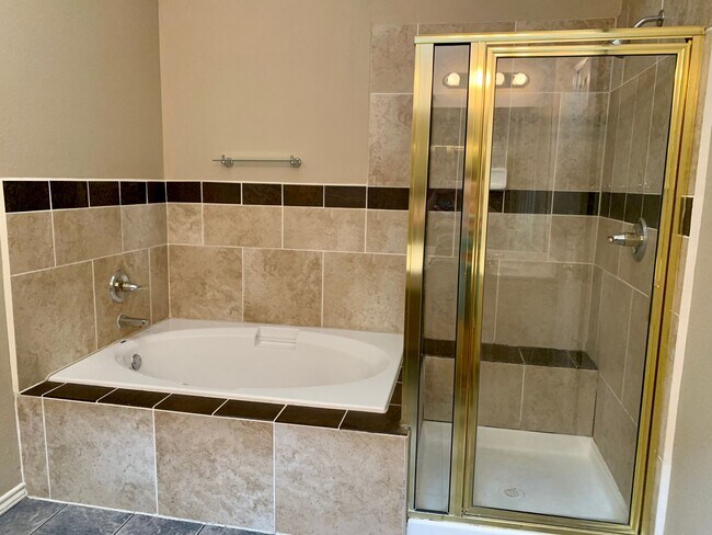 Building Photo - Cavender