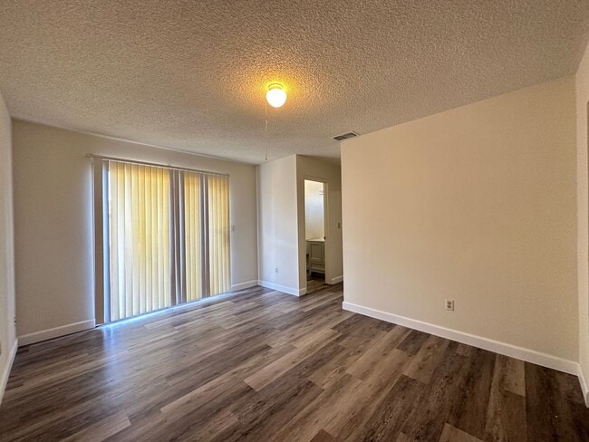 Building Photo - 4 Bedroom Near Delta Shores