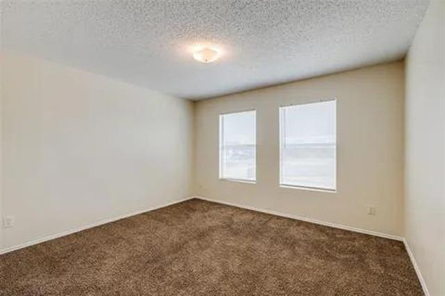 Building Photo - 933 Medina Dr