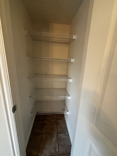 Building Photo - Beautiful Townhomes