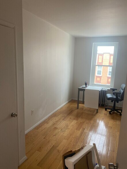 Building Photo - 512 Reed St
