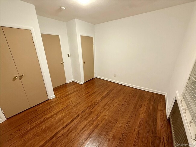 Building Photo - 29 Smith St