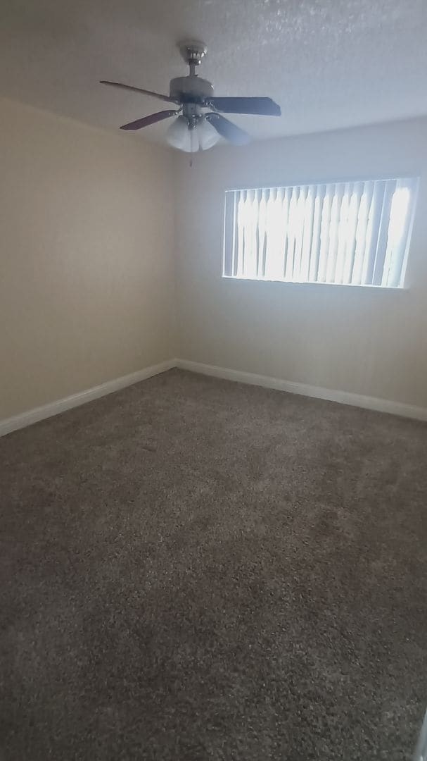 Building Photo - Welcome to SkyView Villa & Somerset Apartments!