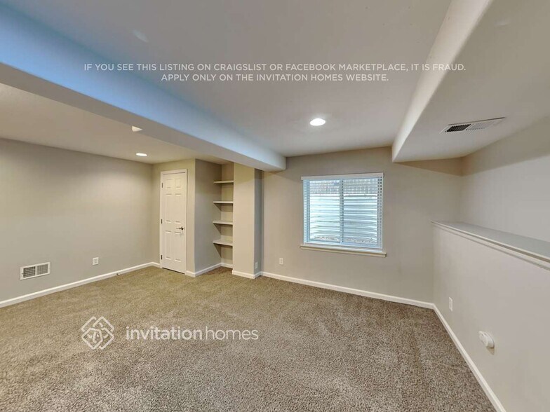 Building Photo - 11264 Gallahadion Ln