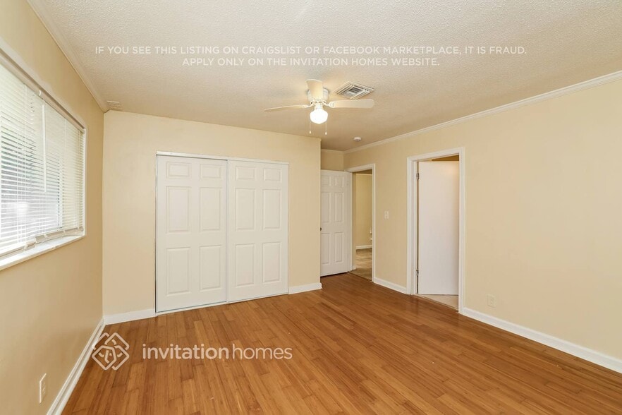 Building Photo - 228 NE 25th St