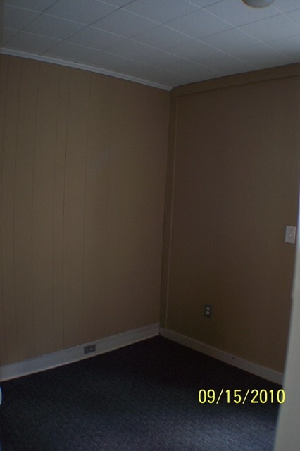 Building Photo - 10 E Green St