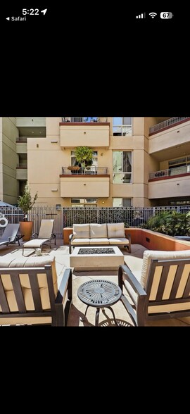 Building Photo - 1501 Front St