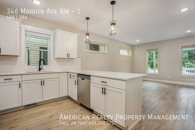 Building Photo - 346 Marion Ave NW
