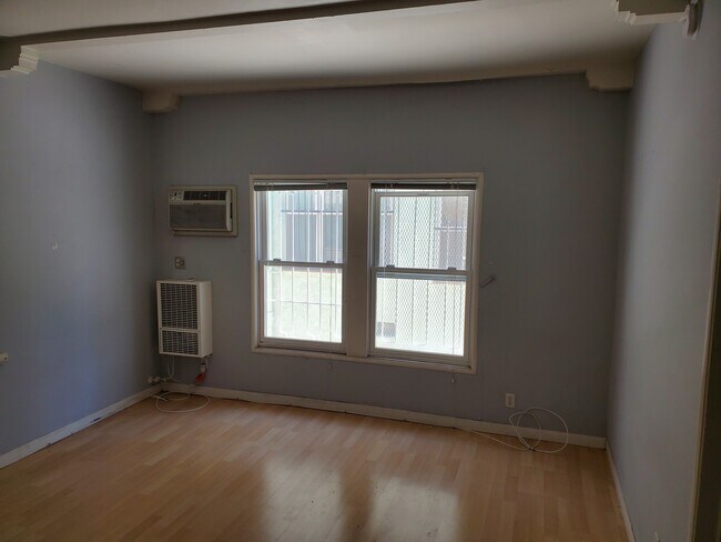 Building Photo - 6440 Orange St