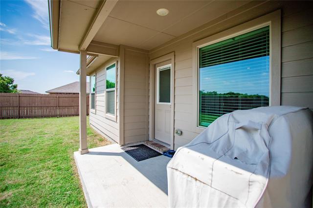 Building Photo - 9300 Red Brush Trl