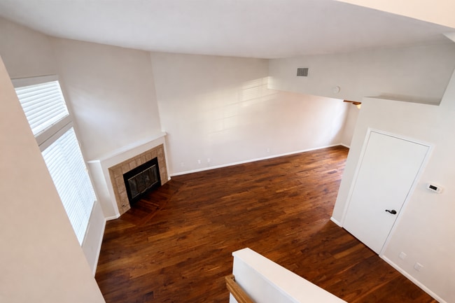 Building Photo - Dual-Suite Condo with Direct-Access Garage & Prime Location