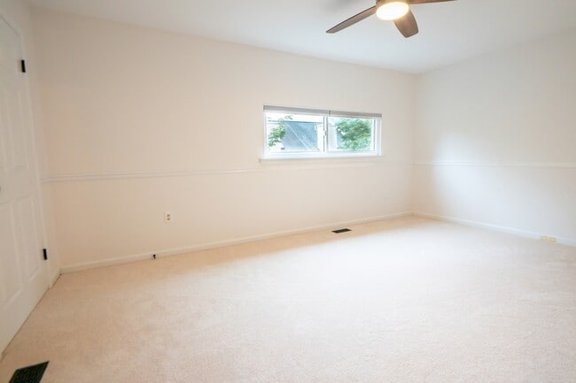 Building Photo - 2119 Hutchison Grove Ct