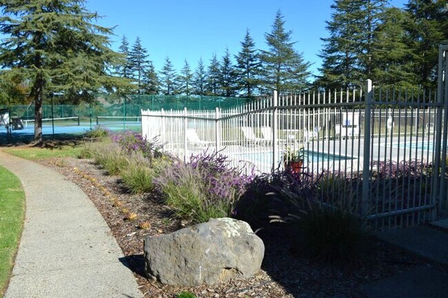 Building Photo - 11 Kilmer Ct