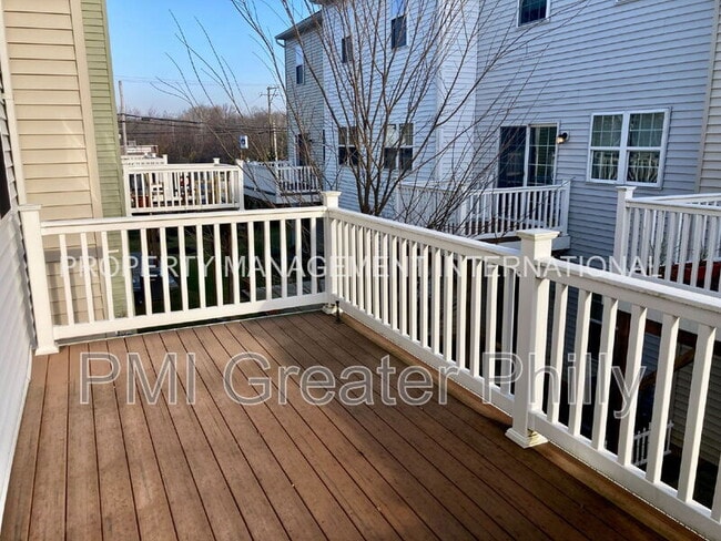Building Photo - 106 Mercer Ct