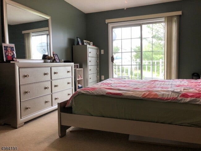 Building Photo - 151 Gregory Ln