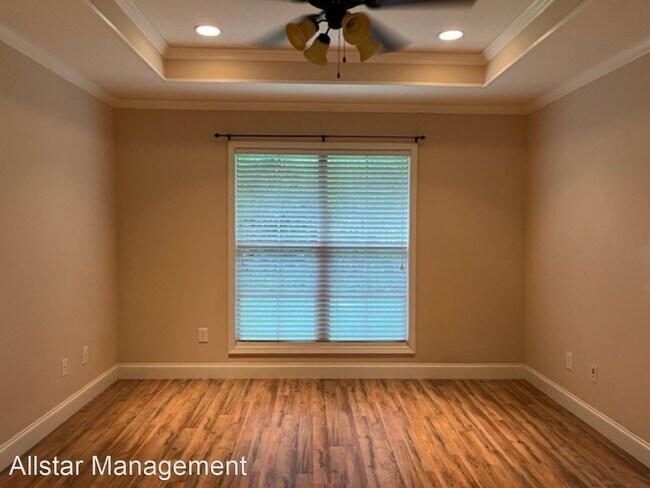 Building Photo - 3 br, 2 bath House - 103 Tracey Cove