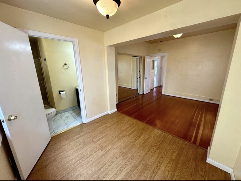 Building Photo - 850 40th St