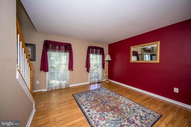 Building Photo - 740 Hickory Limb Cir