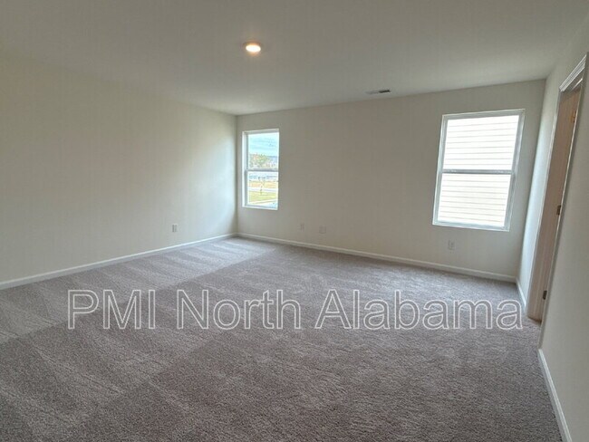 Building Photo - 112 Vulcan St