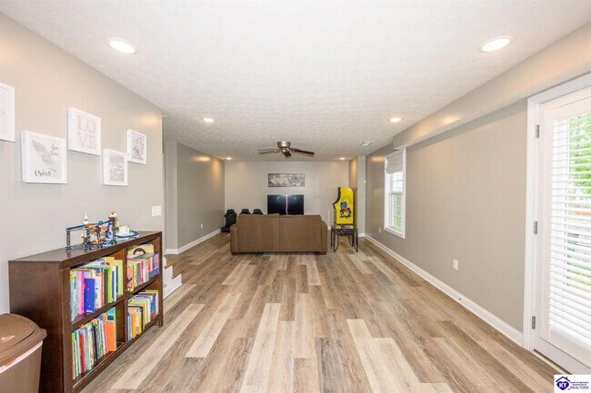 Building Photo - 236 Butterfield Dr