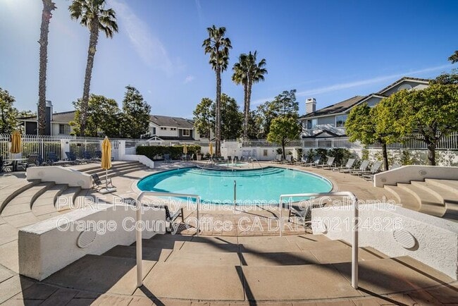 Building Photo - 62 Breakers Ln