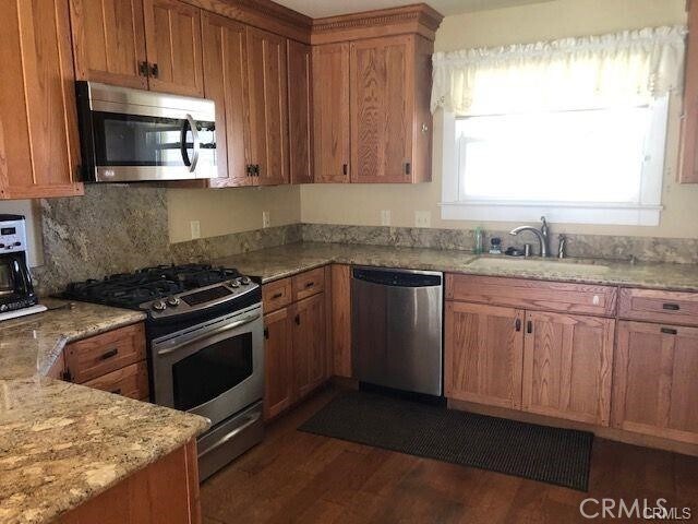 Building Photo - 41250 Gallop Ln