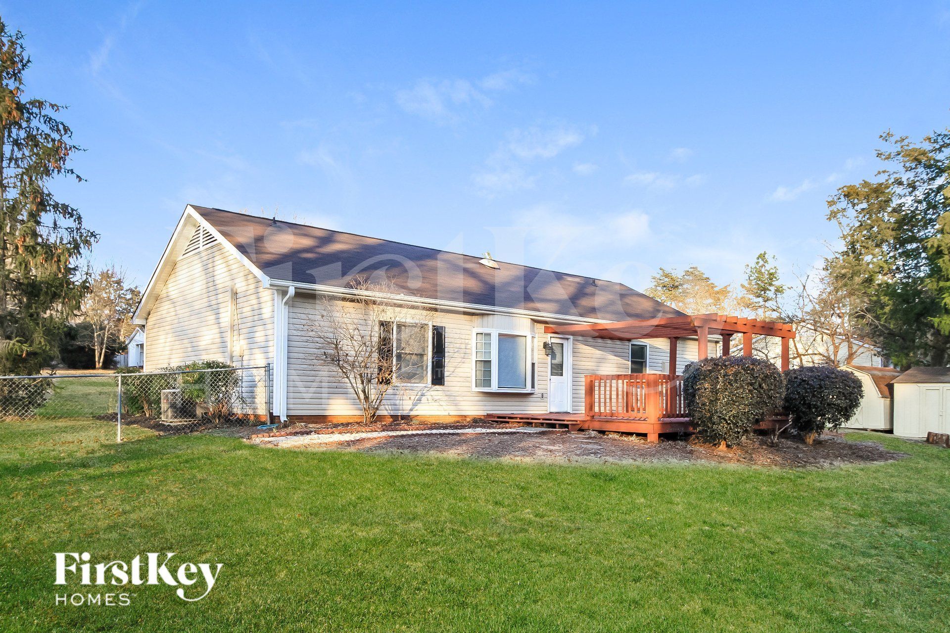 Building Photo - 2328 Pebble Creek Rd