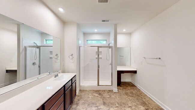 Building Photo - 4523 Collingham Dr