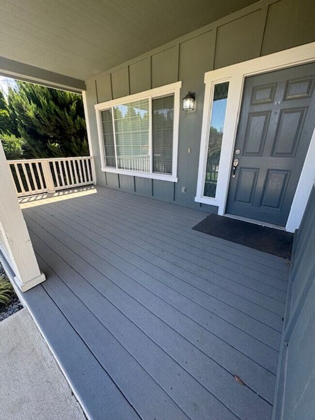 Building Photo - Home SWEET Home now available in Fernley!