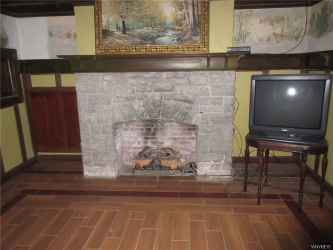 Building Photo - 401 Northland Ave