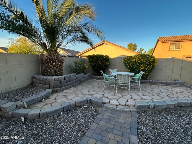 Building Photo - 16530 W Statler St