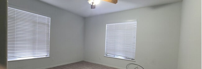 Building Photo - 7711 Lazy Ln